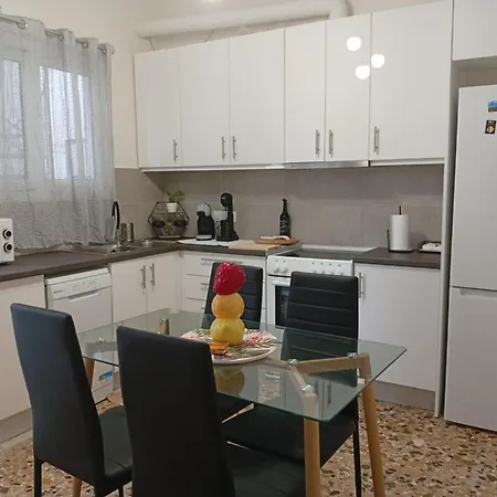 Chanel Sunshine * Kalamata