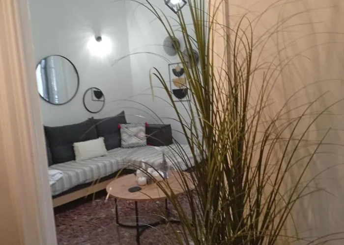 Chanel Sunshine Kalamáta