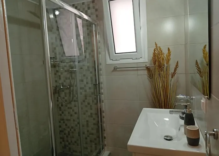 Chanel Sunshine * Kalamata